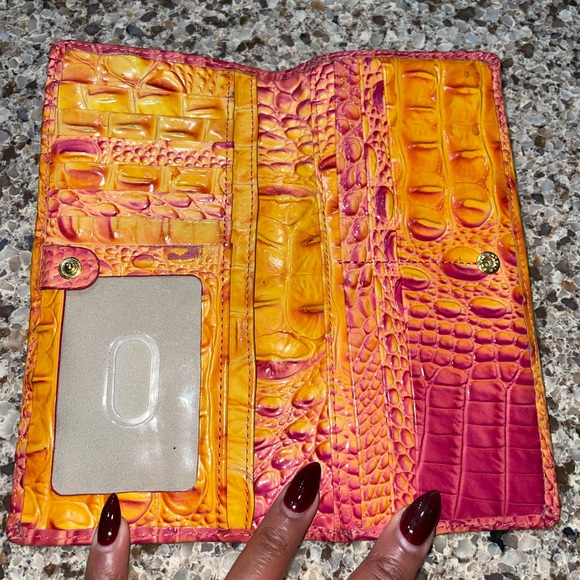 Brahmin infusion Ady mulitcolored wallet - Picture 7 of 13